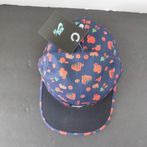 NEW Nike SB Panel Hat Cap 5 Panel One Size  Skate Boarding Roses Floral